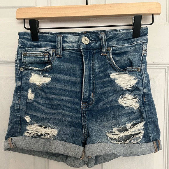 American Eagle: ripped jean shorts, size 2 - Picture 1 of 2